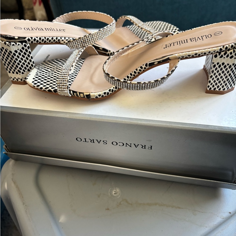 Olivia Miller Black and White Patterned Heels